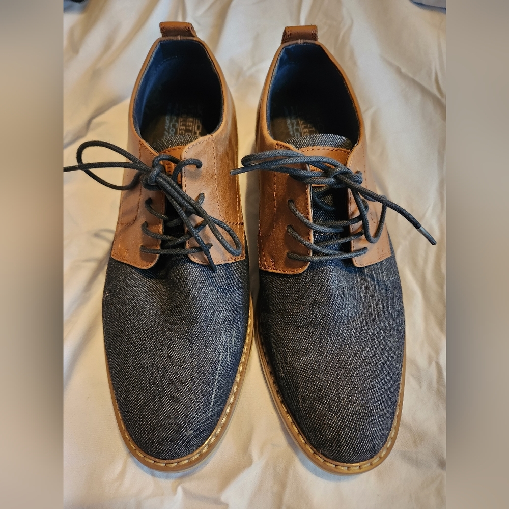 Skechers Jean and brown faux leather Oxford. Street Dress Collection w mem foam
